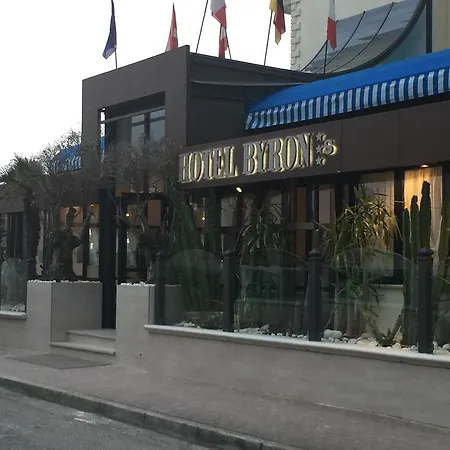 Byron Hotel 3*