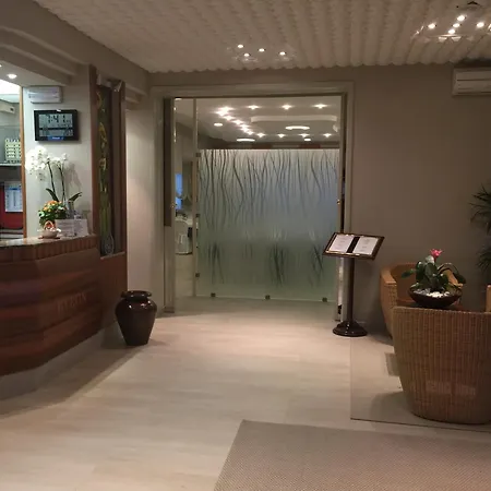 酒店 拜伦酒店 米兰马瑞提那
