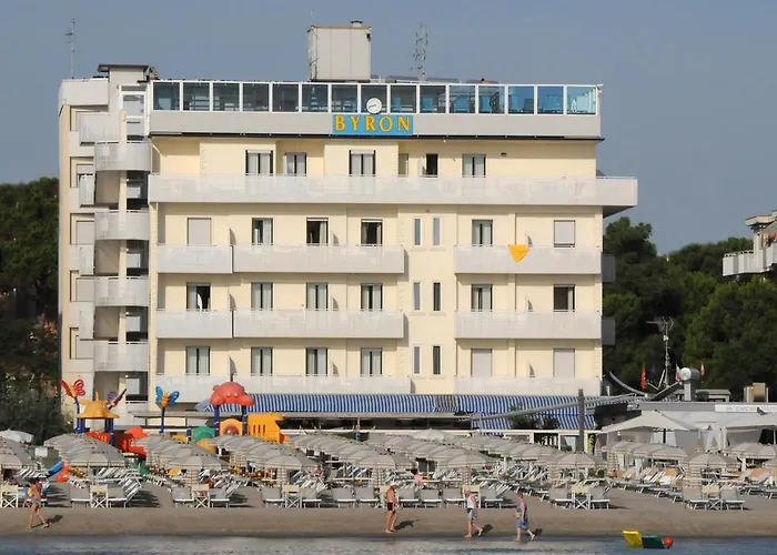 Byron 3* Milano Marittima