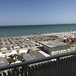 Byron 3*