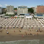 Byron 3* Milano Marittima