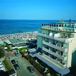 Byron Milano Marittima