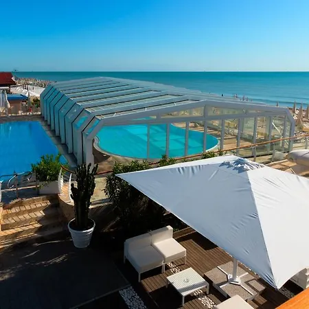 Byron Milano Marittima