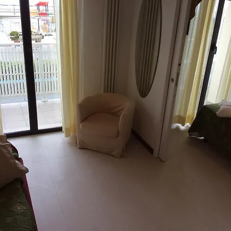 Byron Hotel 3*