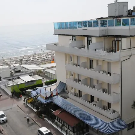 Byron Hotell 3*
