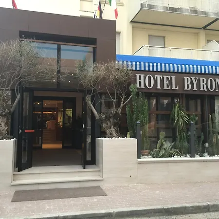 Byron מלון
