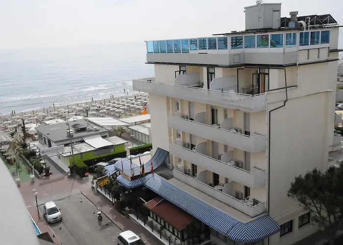 Byron Hotel 3*