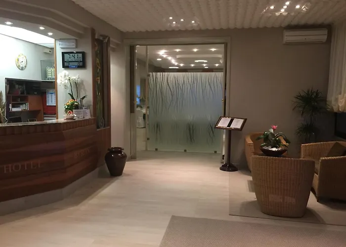 Szálloda Byron Milano Marittima