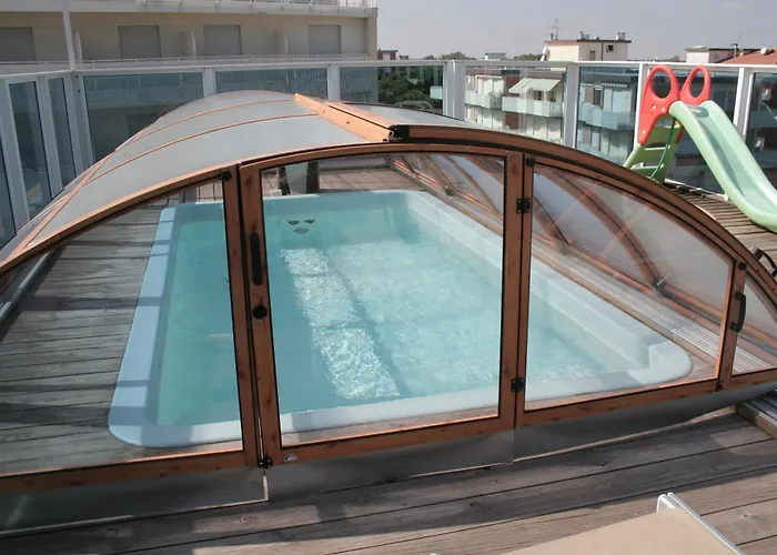 Szálloda Byron Milano Marittima