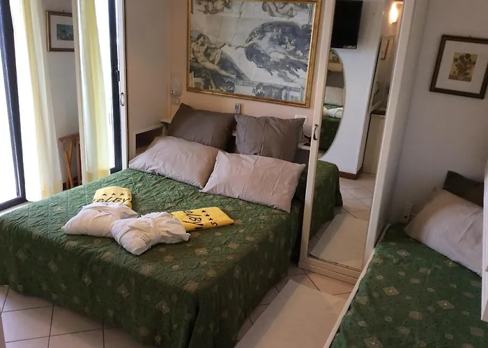 Byron 3* Milano Marittima